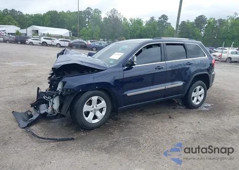 2013 Jeep Grand Cherokee Laredo из США, поврежденный, VIN 1C4RJFAG8DC560260